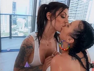 Payton Preslee and Karma Rx in Drench Her