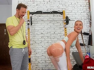 Erik Everhard, Alexis Crystal Twerking Out at the Gym / 23.10.2020